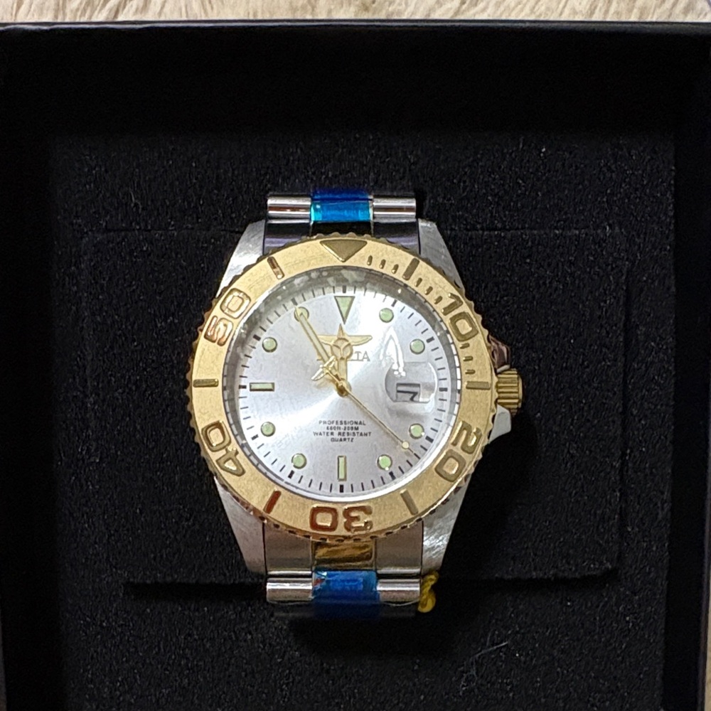 Invicta Two-Tone Gold and Silver Men's Dive Watch with Blue Accents